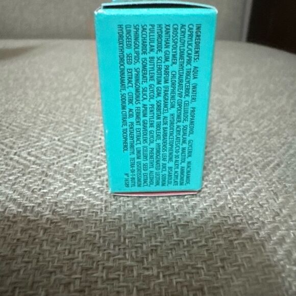 Benefit The POREfessional Smooth Sip Moisturizer | Mini 10 mL | New - Picture 2 of 2